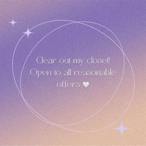 CLEAR OUT MY CLOSET! 🤍 - Picture 1 of 1